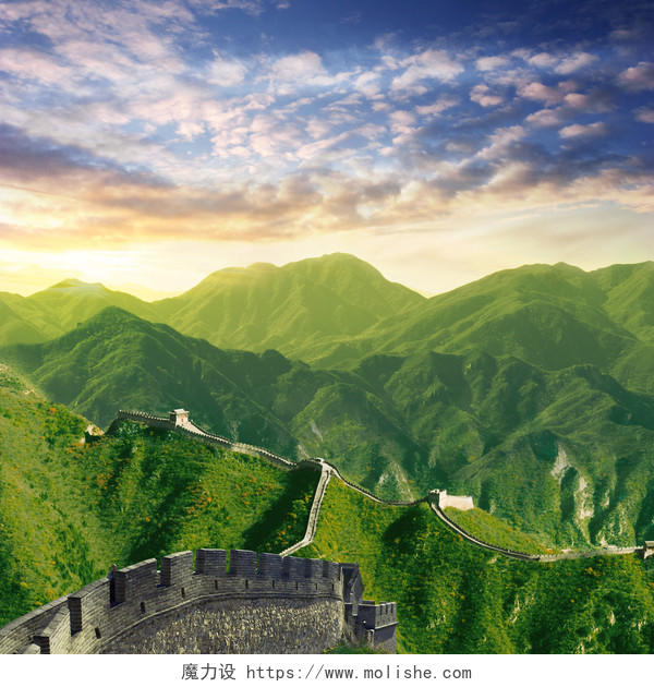 黎明前的中国长城墙体